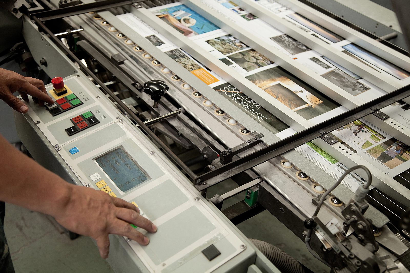 Folding line in operation